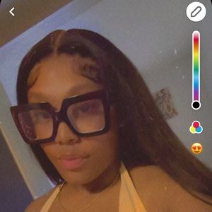 Meet your Posher, Mariya